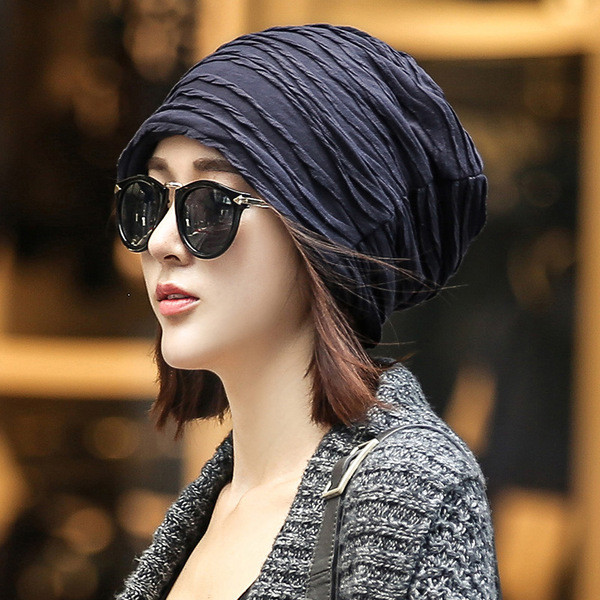 Небрежна дамска шапка в три цвята