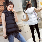 Őszi-téli női mellény rövid modell kapucnival több színben