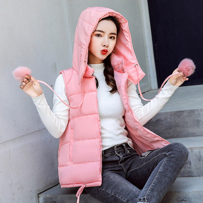 Őszi-téli női mellény rövid modell kapucnival több színben