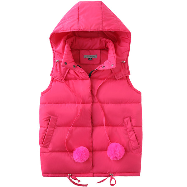 Őszi-téli női mellény rövid modell kapucnival több színben