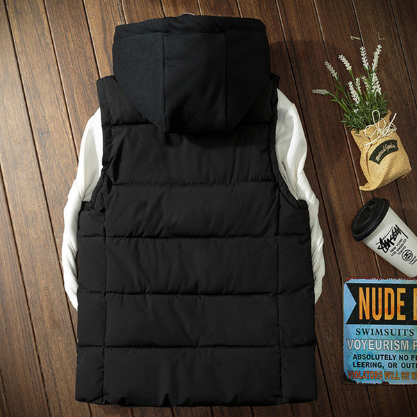 Ανδρικά γιλέκα  σε τέσσερα χρώματα