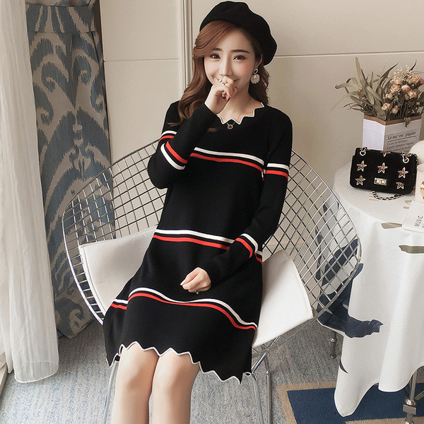 Модерна рокля за бременни жени с дълъг ръкав в черен и червен цвят