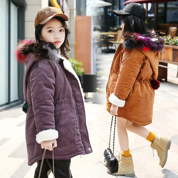 Κομψό παιδικό μπουφάν με απαλή επένδυση και κουκούλα σε τρία χρώματα