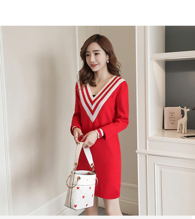 Rochie casual pentru gravide cu decolteu in V in negru si rosu