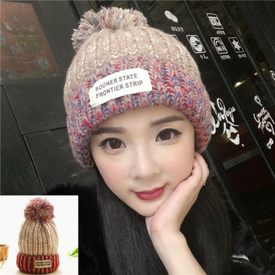 Μοντέρνο γυναικείο πυκνό καπέλο σε μερικά χρώματα