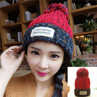 Μοντέρνο γυναικείο πυκνό καπέλο σε μερικά χρώματα