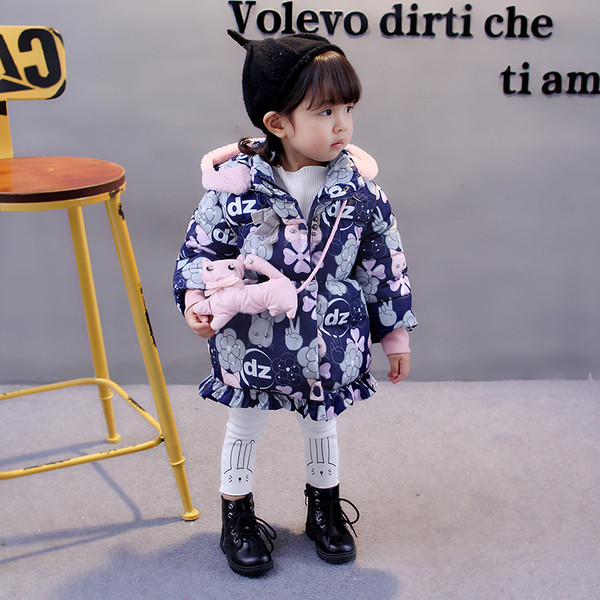 Geaca pentru copii moderna pentru fete cu gluga cu puf si elemente 3D in doua culori