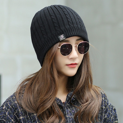 Ежедневна дамска шапка в четири цвята