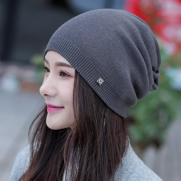 Pălărie simplă de damă în patru culori