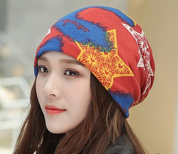 Модерна дамска шапка в пет цвята