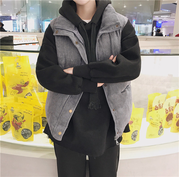 Μοντέρνο ανδρικό γιλέκο  σε δύο χρώματα - γκρι και μαύρο