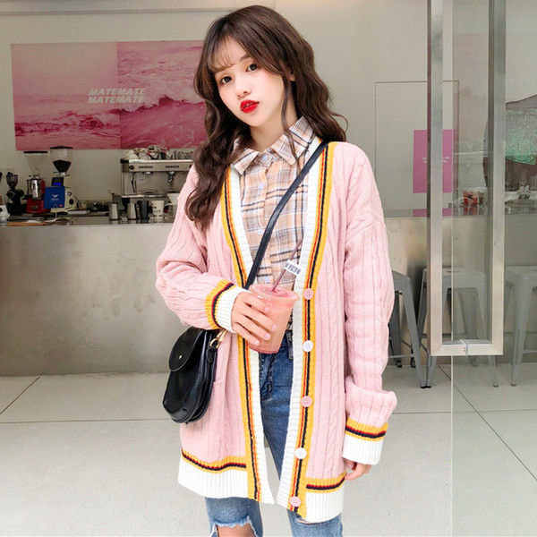 Модерна дамска жилетка в светли цветове