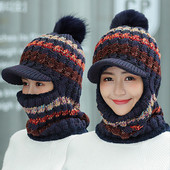 Χειμερινό γυναικείο καπέλο με χνούδι σε διάφορα χρώματα