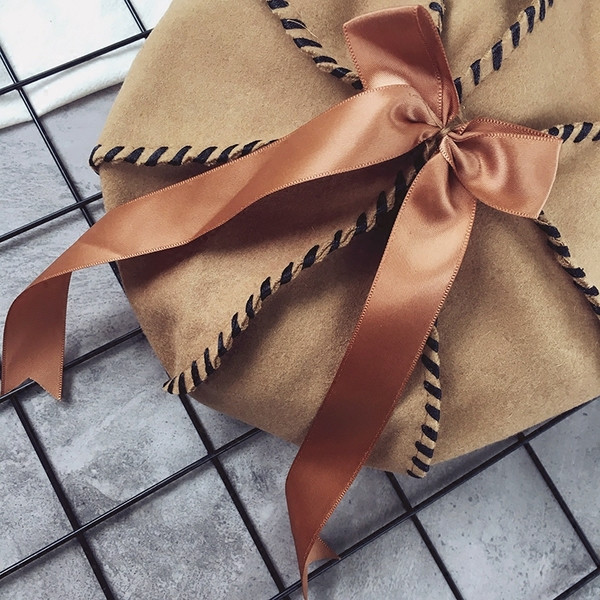 Palarie eleganta de dama cu panglica in patru culori