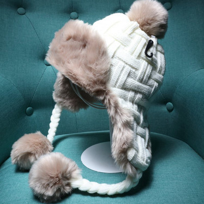 Χειμερινό γυναικείο καπέλο σε πέντε χρώματα