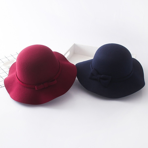 Palarie eleganta de dama curata cu panglica