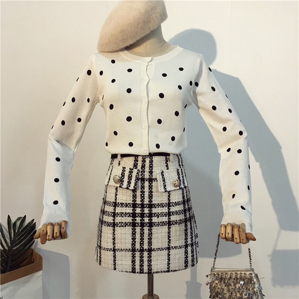 Cardigan dama cu puncte in doua culori - alb si negru