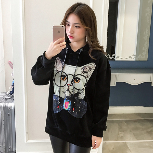 Мек суичър за бременни жени с щампа в черен цвят