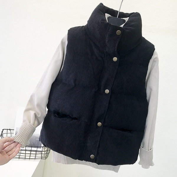 Σπορ-casual γυναικείο γιλέκο κοντό  μοντέλο με τσέπες σε διάφορα χρώματα