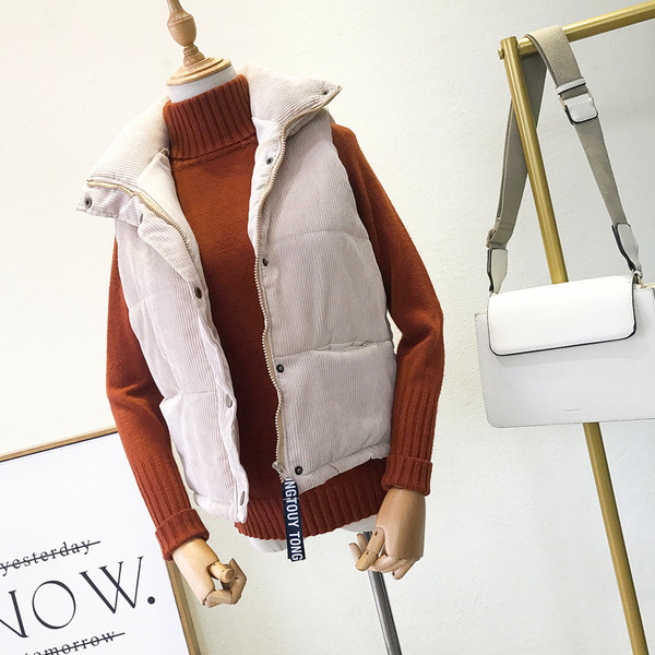 Σπορ-casual γυναικείο γιλέκο κοντό  μοντέλο με τσέπες σε διάφορα χρώματα