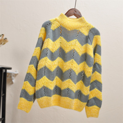 Ежедневен дамски пуловер на райе в три цвята