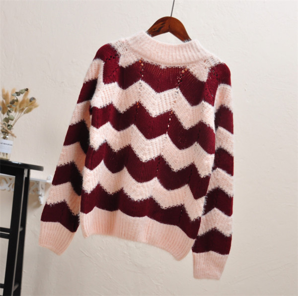 Ежедневен дамски пуловер на райе в три цвята