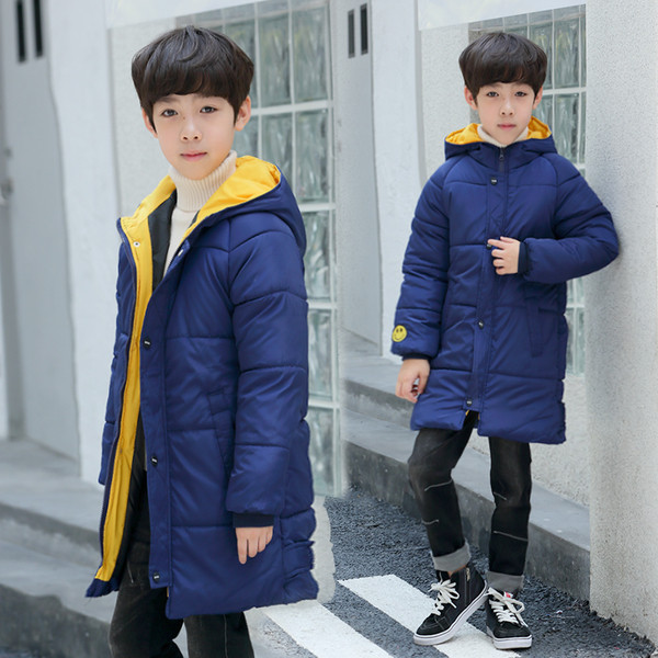 Модерно детско яке за момчета с емблема в три цвята