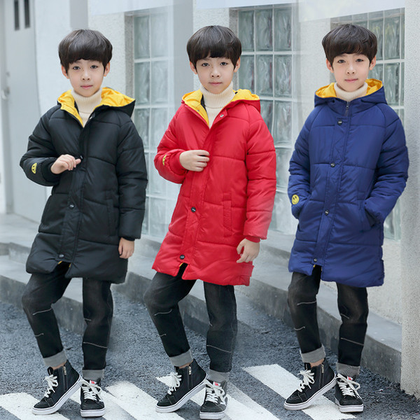 Модерно детско яке за момчета с емблема в три цвята