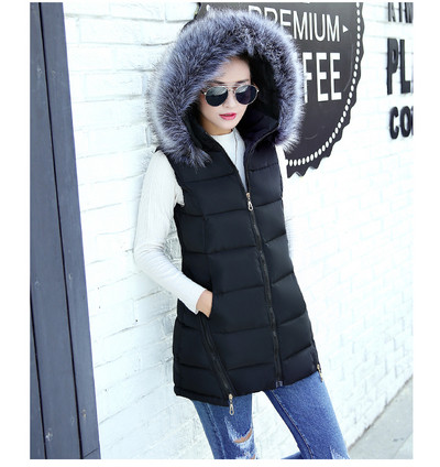 NOU Vestă actuală de damă cu puf și inscripții colorate în două culori