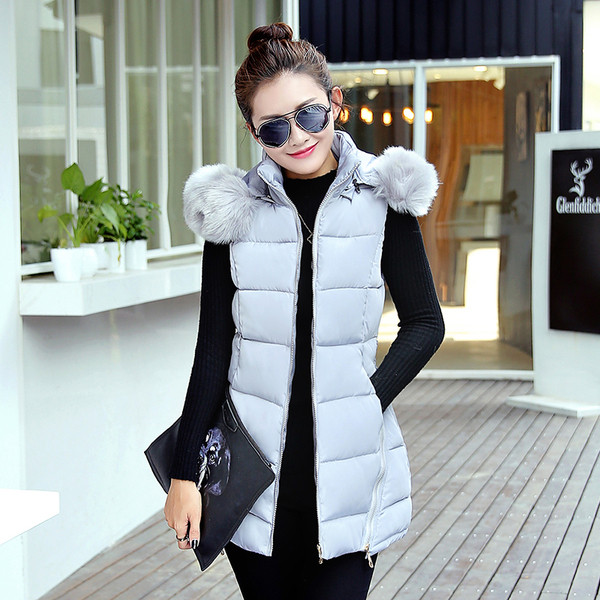 NOU Vestă actuală de damă cu puf și inscripții colorate în două culori