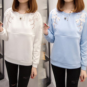 Модерна блуза за бременни жени с флорална бродерия в два цвята