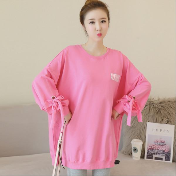 Суичър за бременни жени с надпис и връзки в три цвята