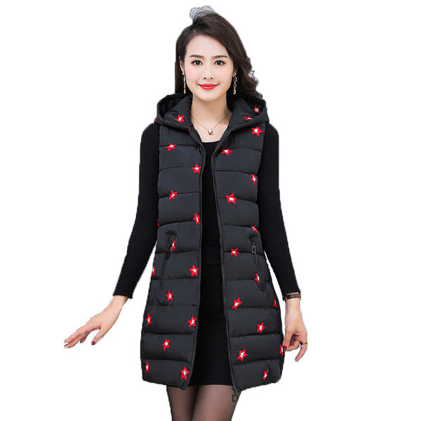 Модерен дамски елек дълъг модел с цветна емблема  в няколко цвята 