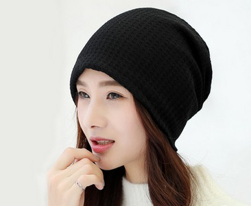 Eжедневна дамска шапка в четири цвята