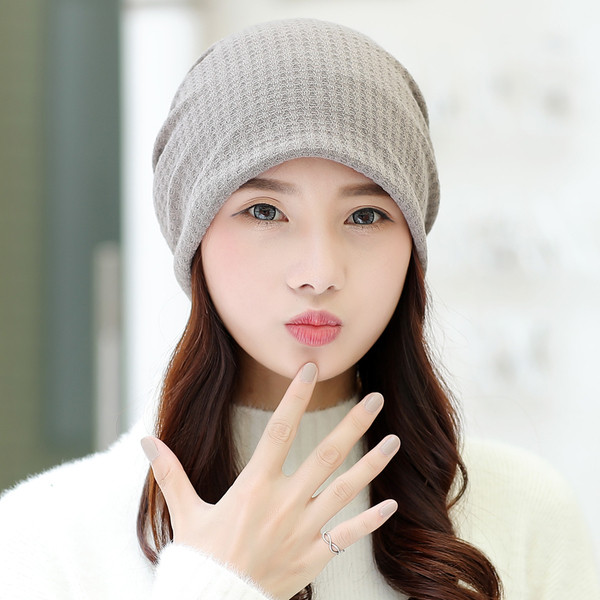 Eжедневна дамска шапка в четири цвята