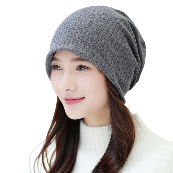 Eжедневна дамска шапка в четири цвята