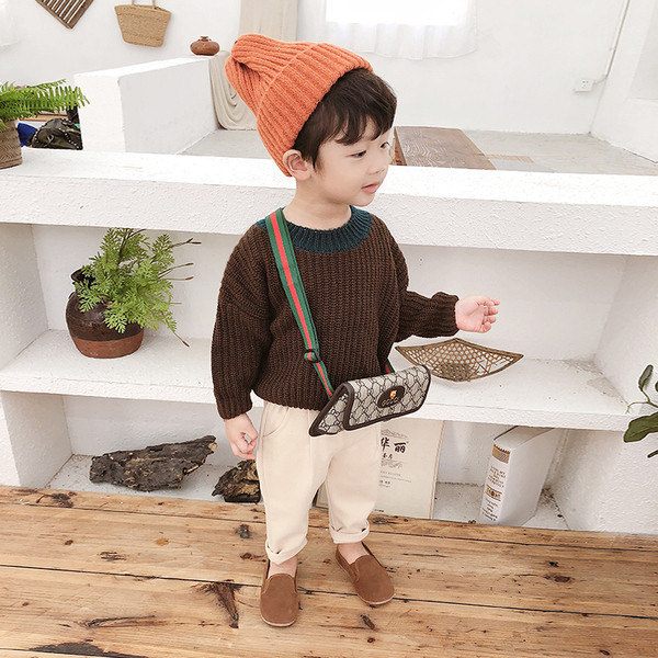 Alkalmi gyerekpulóver fiúknak szürke és barna színben