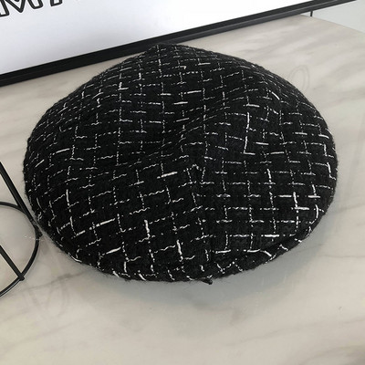 Palarie moderna de dama in doua culori