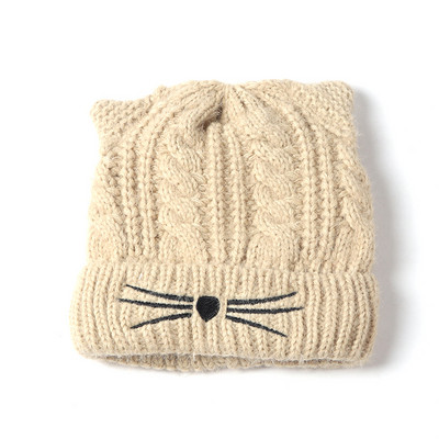 Palarie moderna de dama cu element 3D in mai multe culori