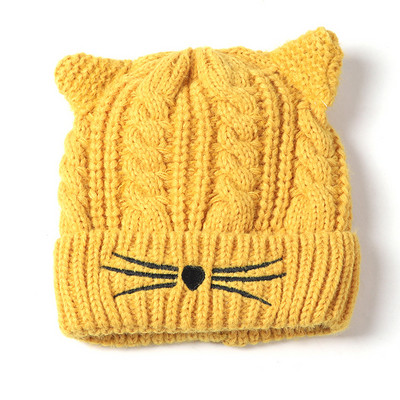 Palarie moderna de dama cu element 3D in mai multe culori