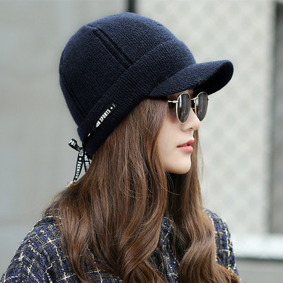 Eжедневна дамска плътна шапка с козирка и връзки