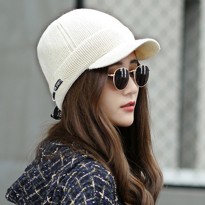 Eжедневна дамска плътна шапка с козирка и връзки