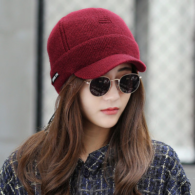 Eжедневна дамска плътна шапка с козирка и връзки