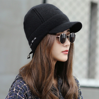 Eжедневна дамска плътна шапка с козирка и връзки