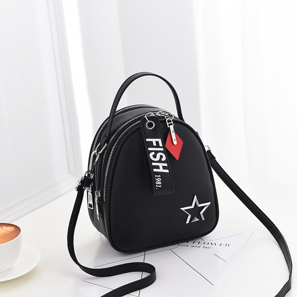 Модерна дамска раница с метален елемент в няколко цвята