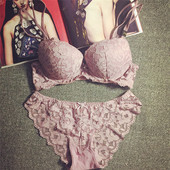 Κομψό γυναικείο  εσώρουχο με δαντέλα σε διάφορα χρώματα