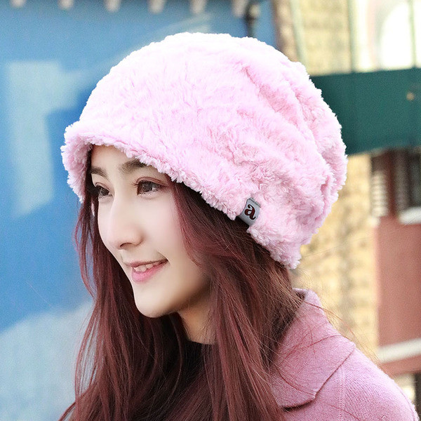 Pălărie modernă moale de damă de culoare roz