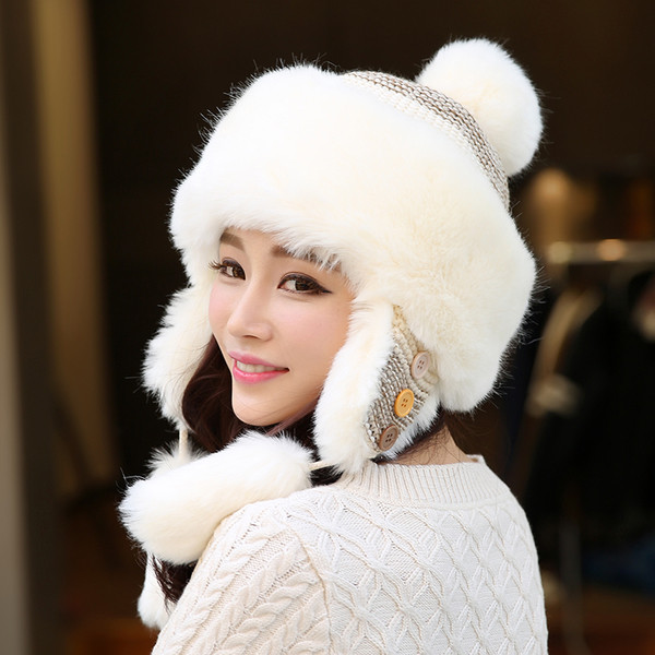 Pălărie de damă cu puf de iarnă de culoare albă