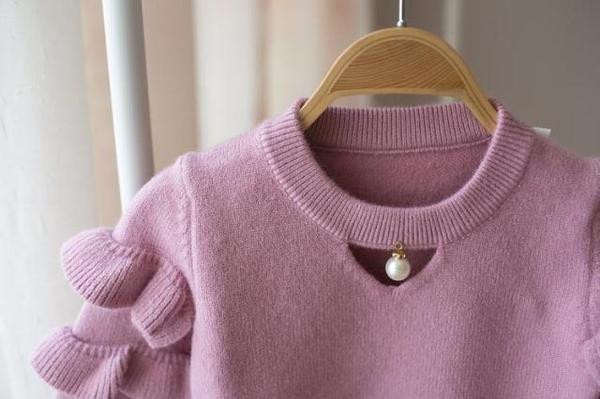 Модерен детски пуловер за момичета с интересни ръкави в два цвята 