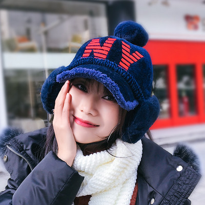 Актуална дамска шапка с козирка в няколко цвята